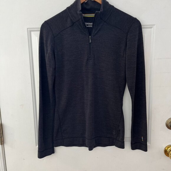 Smartwool Woman's Black 100% Merino Wool Base Layer Top Sz Med - Picture 2 of 9